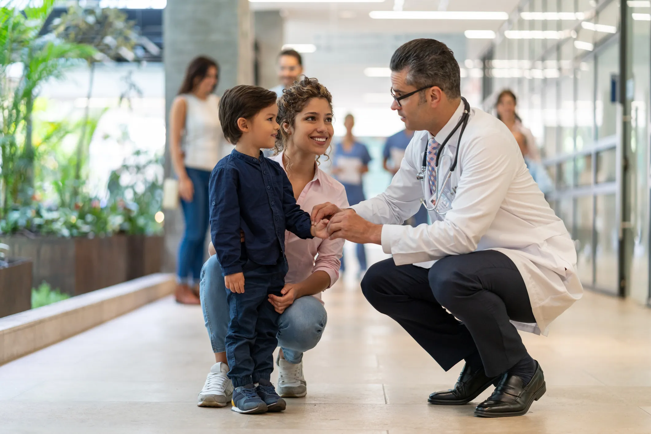 Doctor con niño